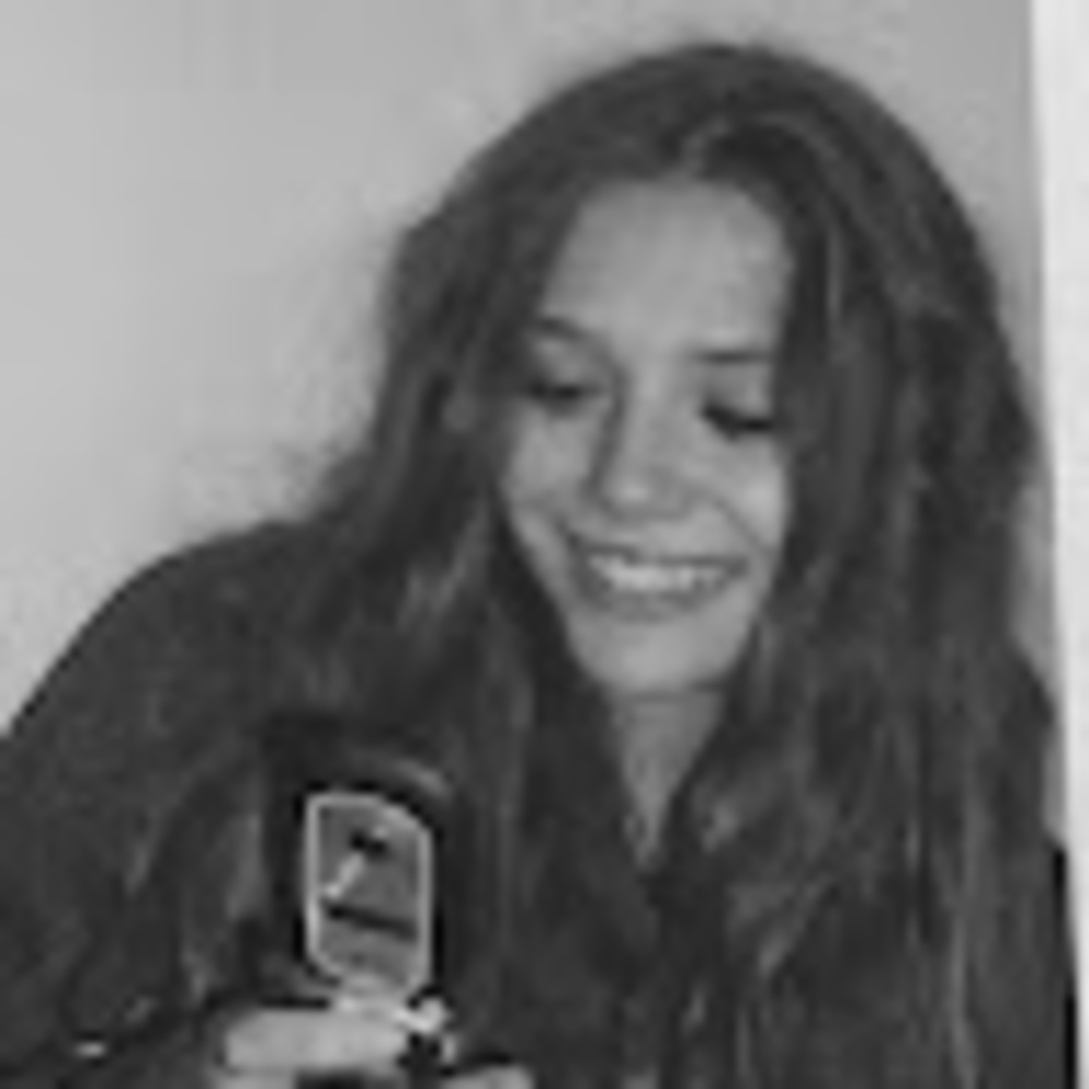 Meet your Posher, Ava